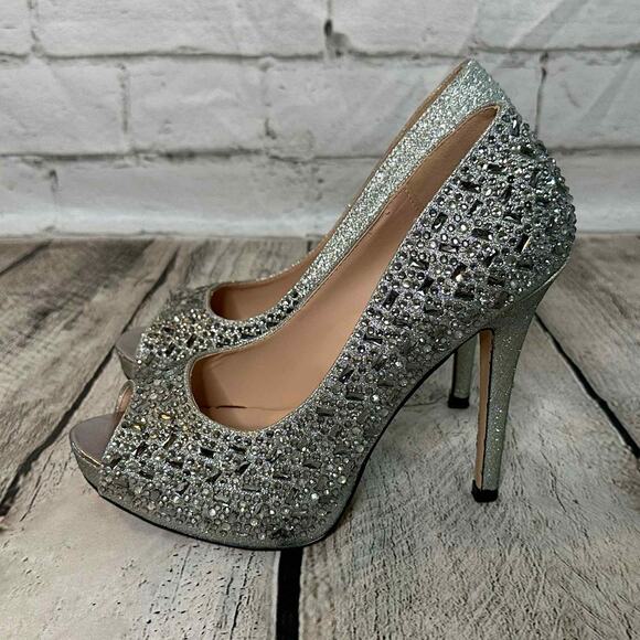 D10 De Blossom Collection Silver Glitter Peep-Toe Heels, Size 6, Pre-owned - Picture 1 of 7